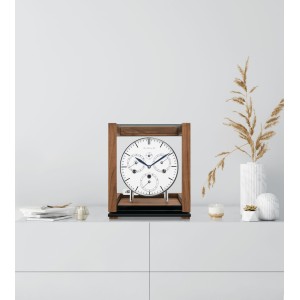 Hermle Eeuwigdurende kalender – notenhout met witte wijzerplaat 2