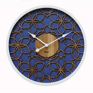 Hermle wandklok met 3D-bloemmotief van hout – blauw 2