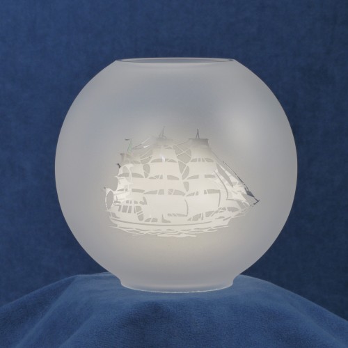 E.S. Sørensen Globe Mat Glas Met Scheepsmotief - ø135 mm