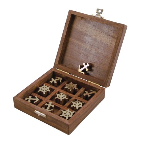 Delite Naughts & Crosses Game Hout